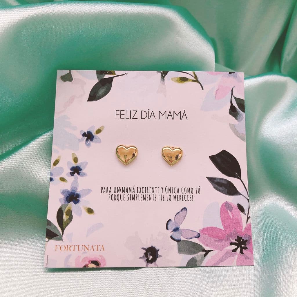 ARETES DE CORAZÓN DORADOS