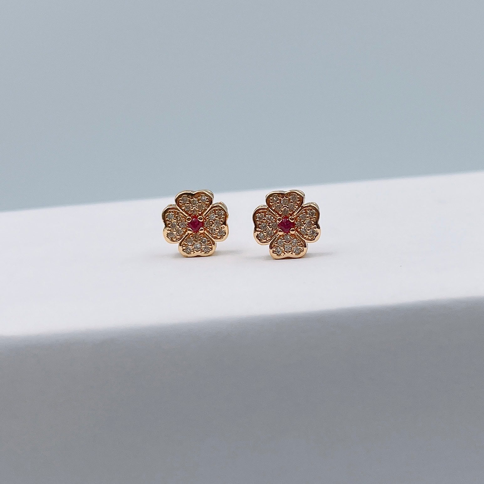 Aretes trébol
