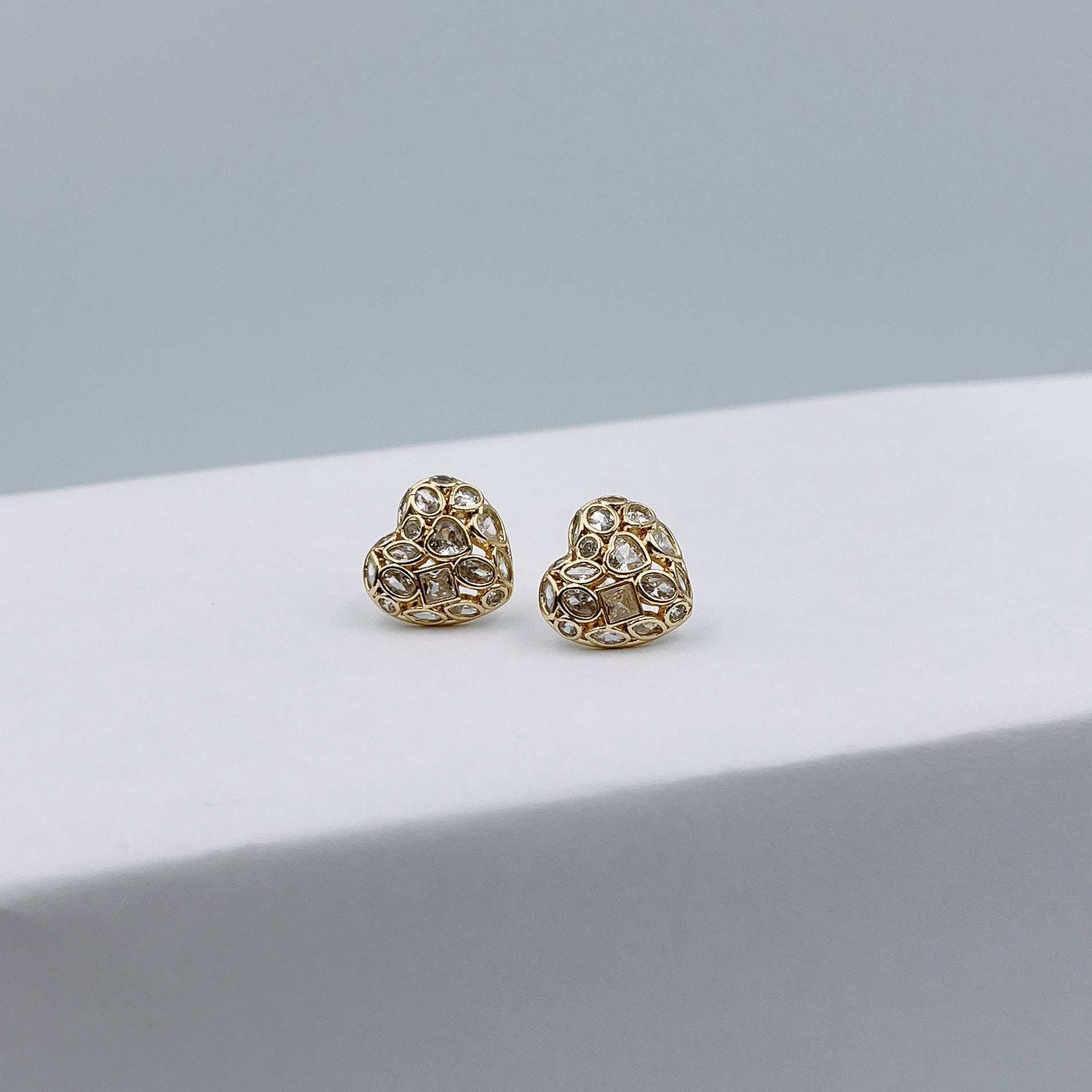 Aretes corazones brillantes