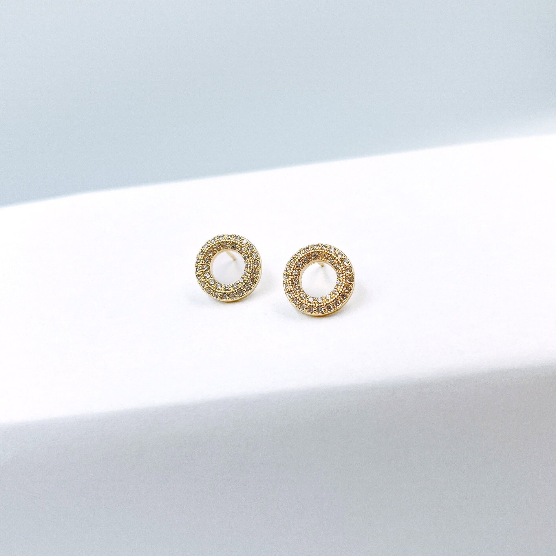 Aretes redondos